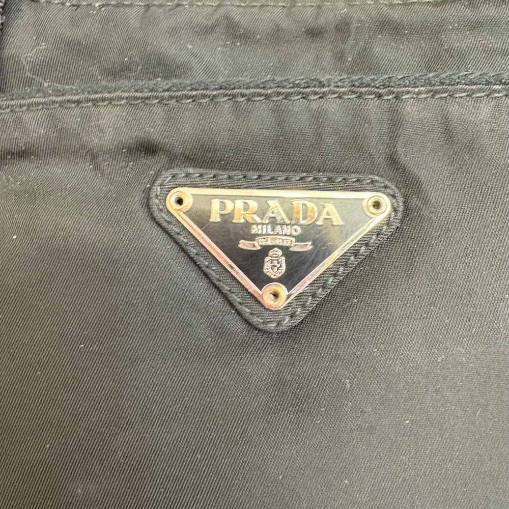 Prada vintage y2k black nylon swing pack crossbody bag - Picture 9 of 9